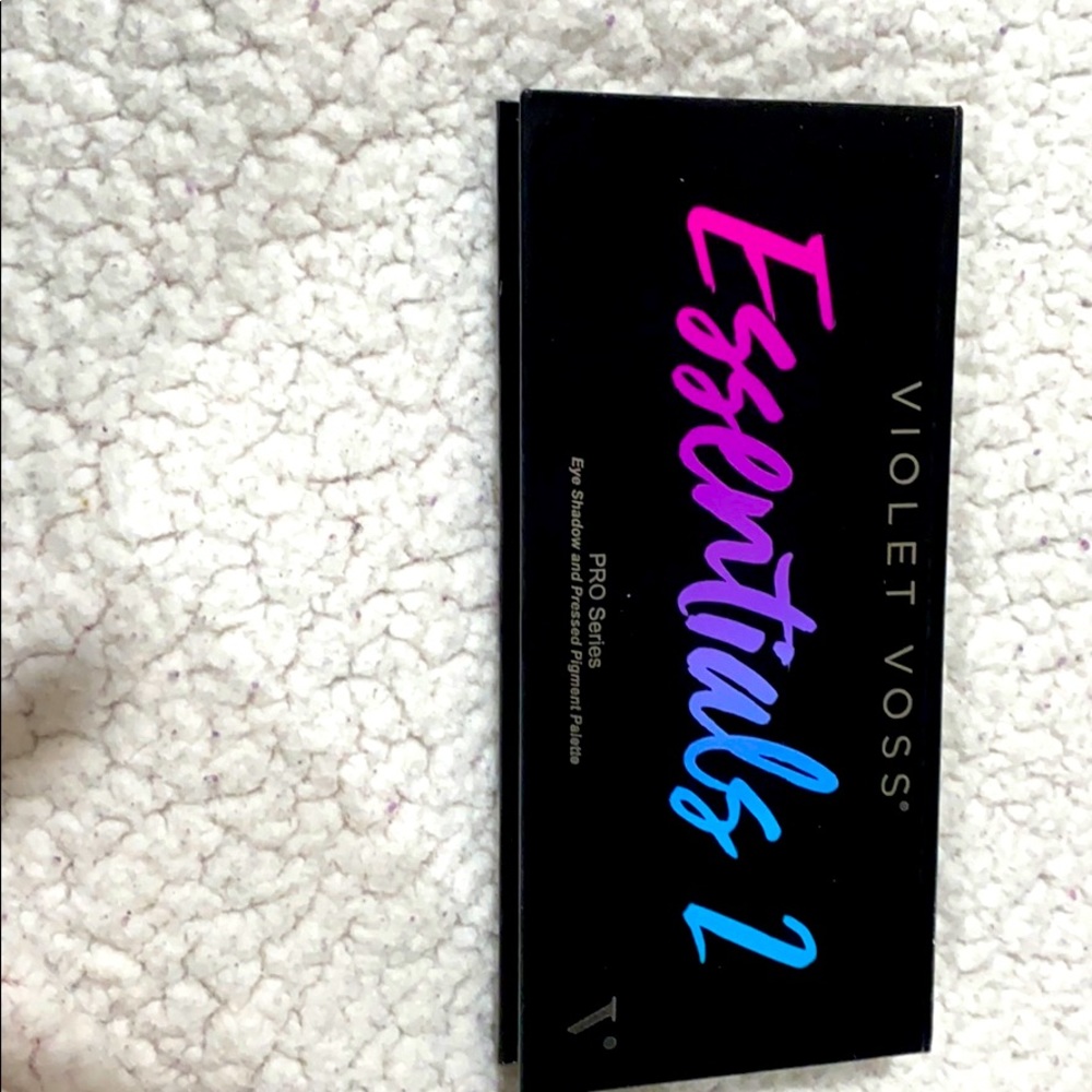 Eyeshadow palette